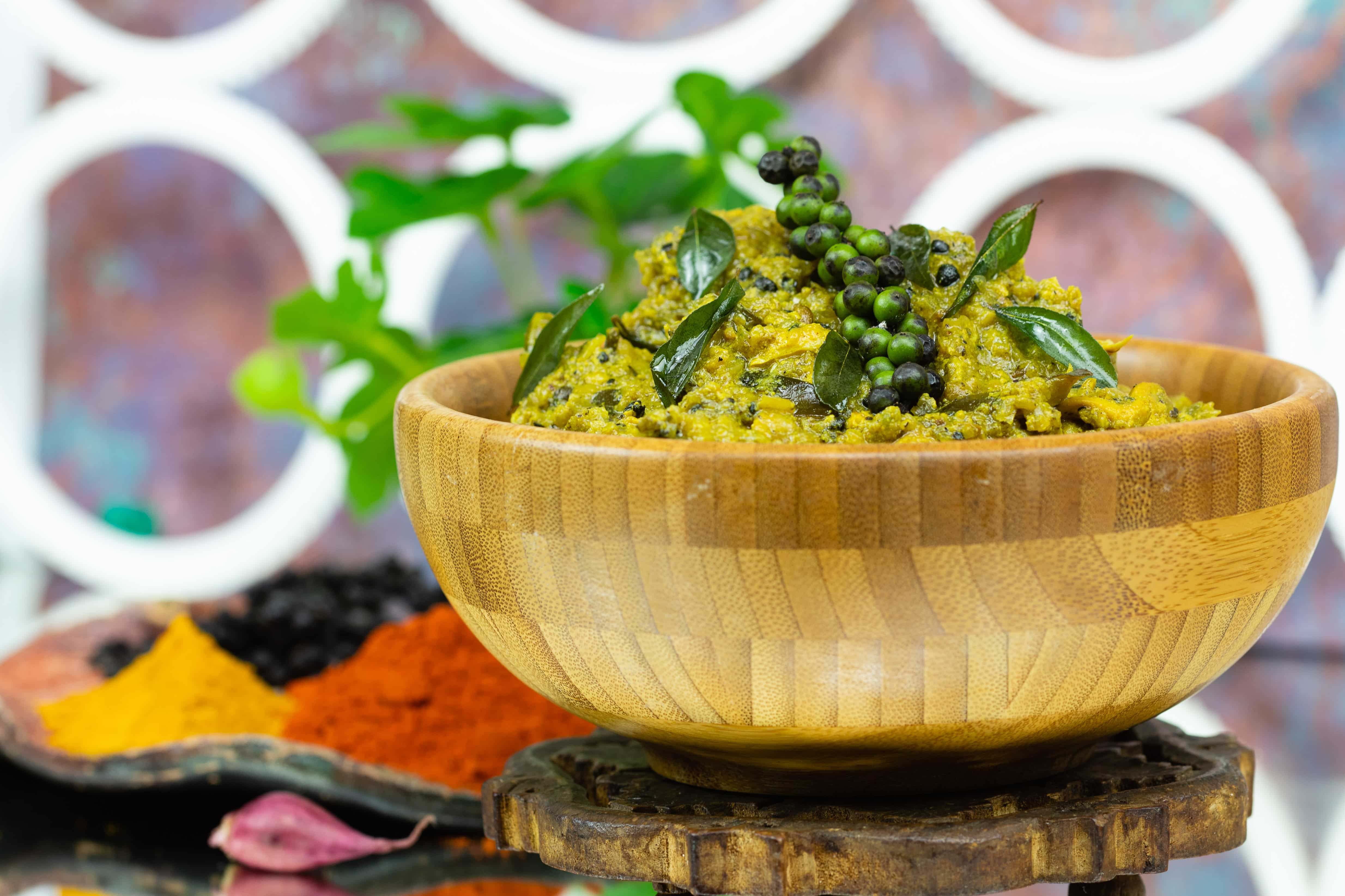 Chicken Curry Leaf Indian Cuisine Kozhi Kurumulaku Curry (Kerala